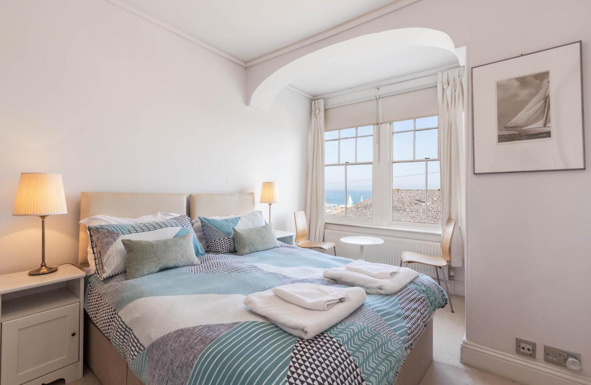 Cliffhanger 18 Castle Road Cowes  Luaran gambar