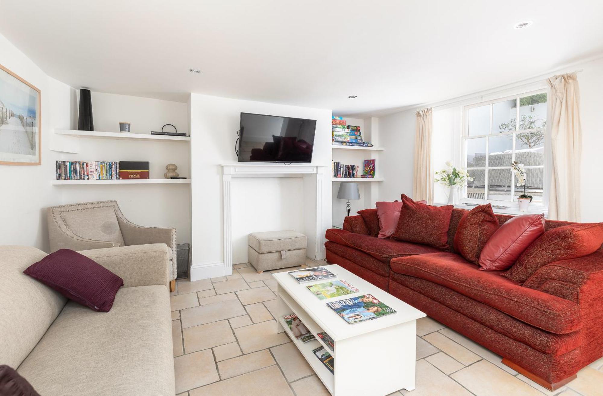 Cliffhanger 18 Castle Road Cowes  Luaran gambar
