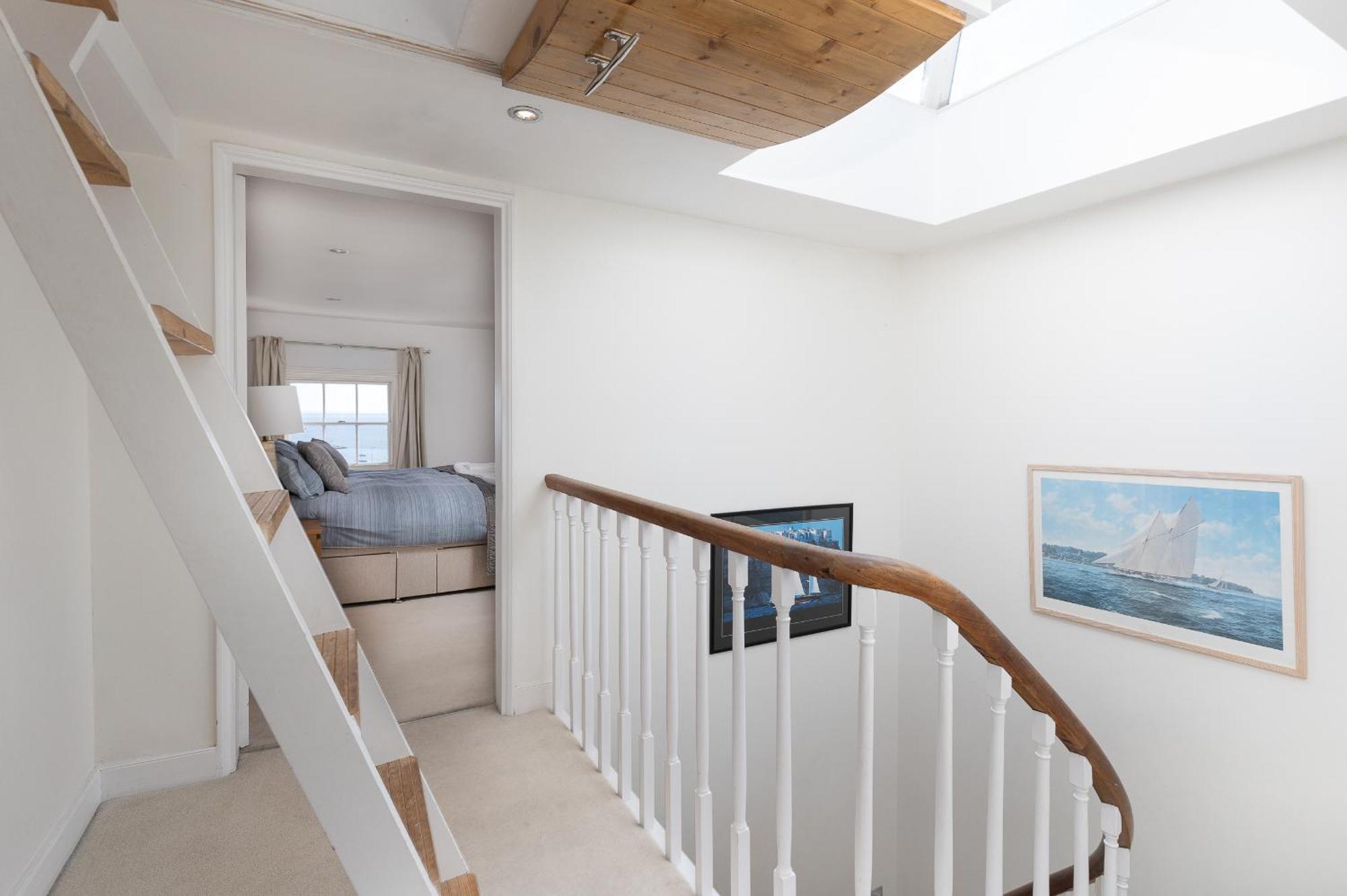 Cliffhanger 18 Castle Road Cowes  Luaran gambar