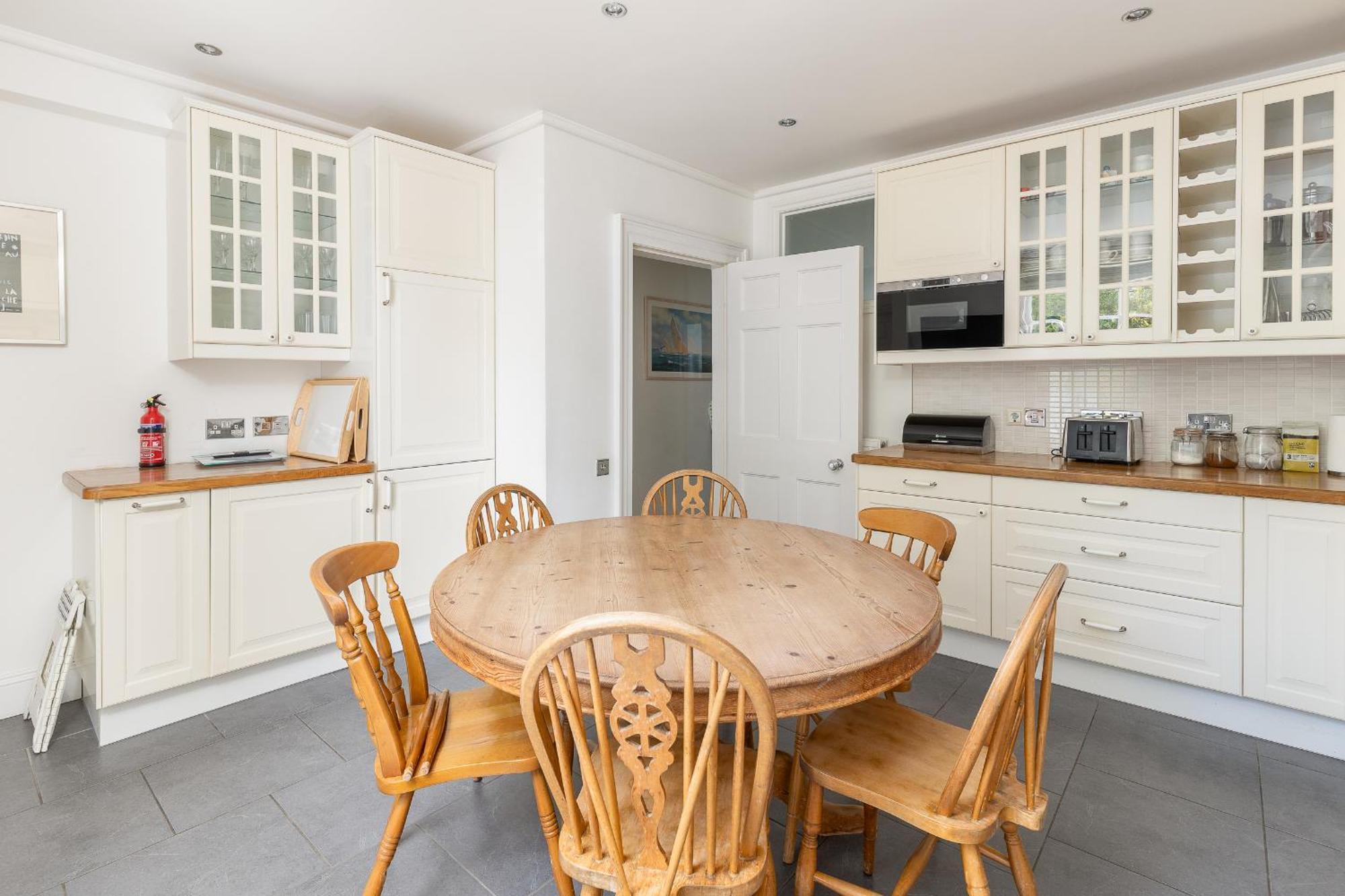 Cliffhanger 18 Castle Road Cowes  Luaran gambar