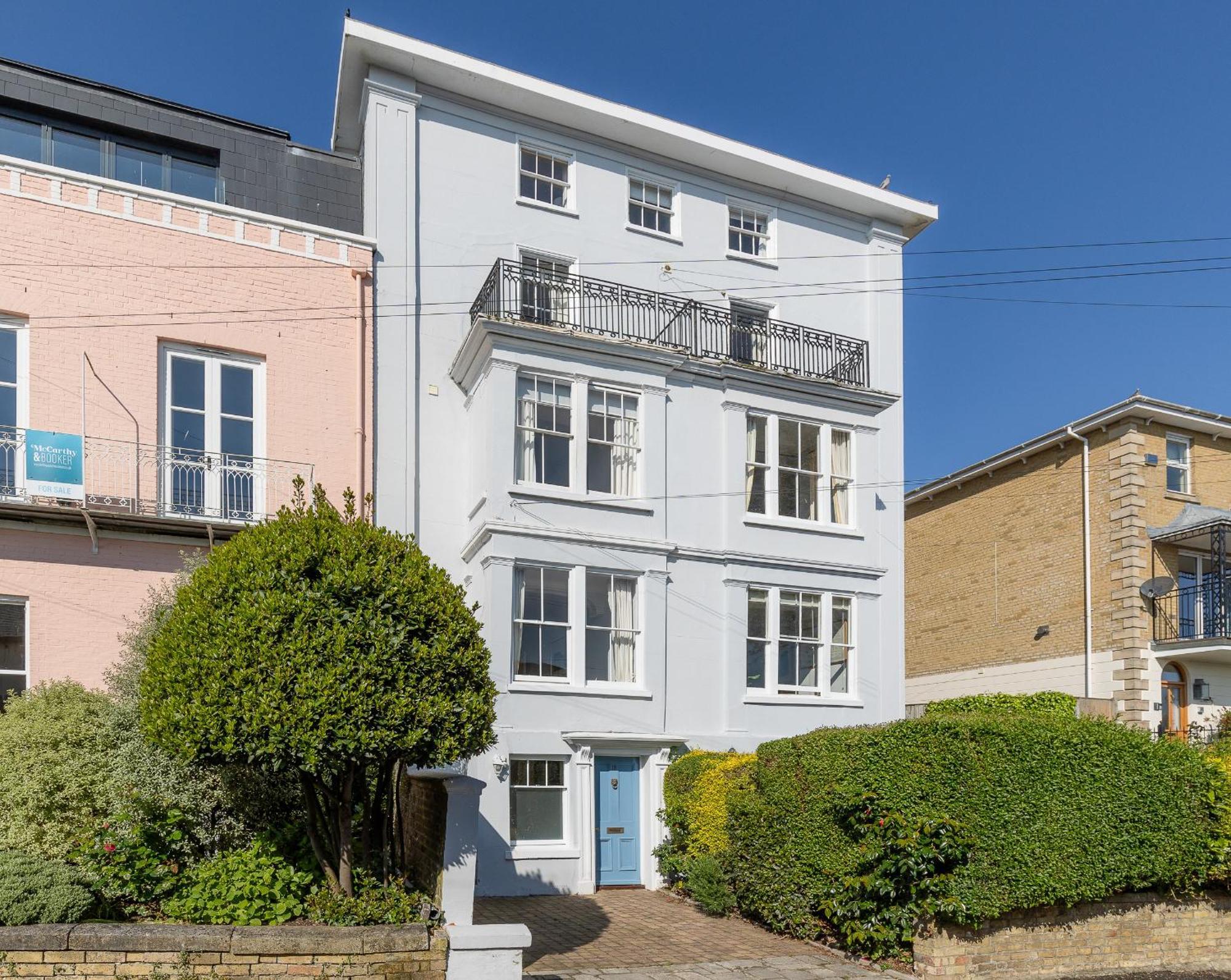Cliffhanger 18 Castle Road Cowes  Luaran gambar